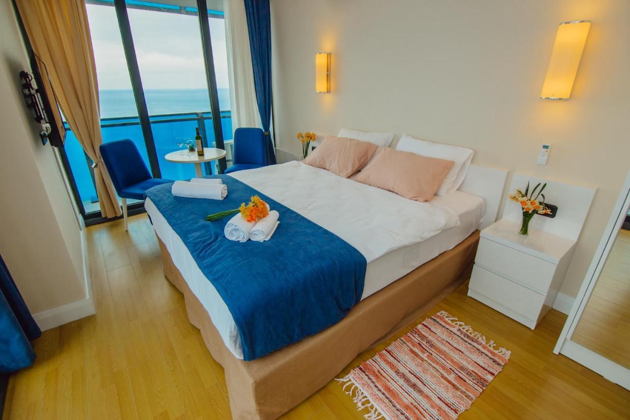 Aparthotel Orbi City Sea View Batumi Exterior photo
